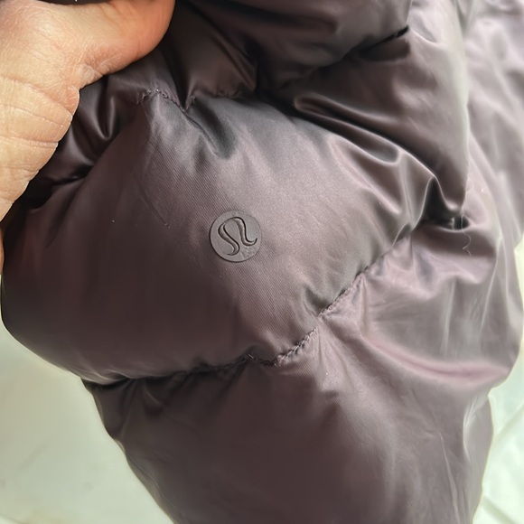 Lululemon Brave the Cold Puffer Coat, 700-fill-Power, *Black Cherry EUC - Picture 4 of 5